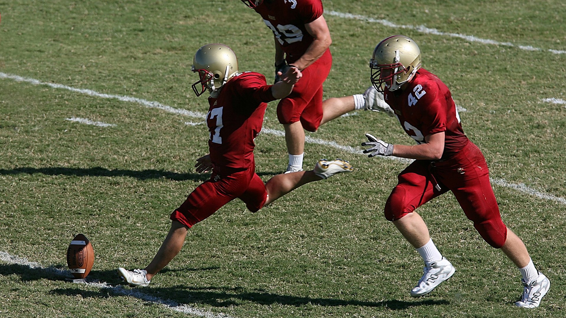 开云体育官网登入-深度分析：当季最具潜力的两个明星PK，明星潜力股